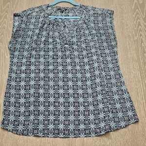 Roz & Ali Geometric Print Blouse in Blue and Black